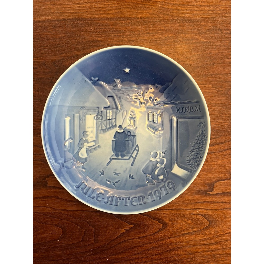 1979 Vintage Jule Aften B&G Copenhagen 7" plate "White Christmas"